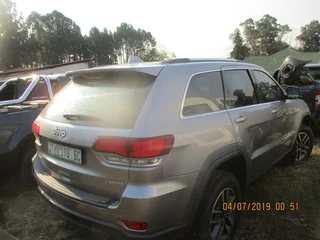 JEEP LAREDO