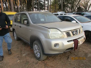 NISSAN X TRAIL