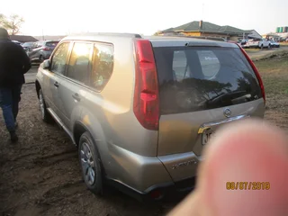 NISSAN X TRAIL