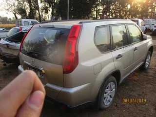 NISSAN X TRAIL