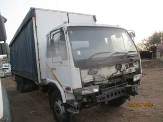 Nissan Ud95 Truck