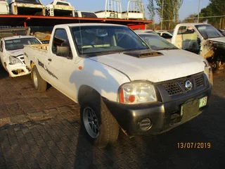 Nissan Np300