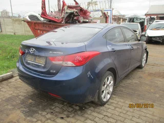HYUNDAI ELANTRA