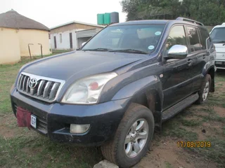 TOYOTA PRADO