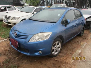 TOYOTA AURIS