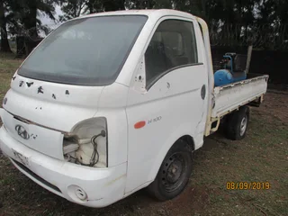 HYUNDAI H100