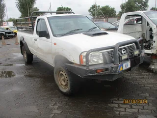 nissan np300