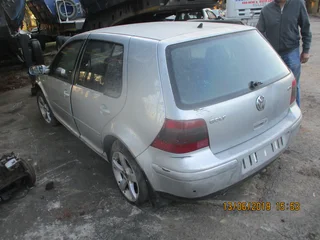 VW GOLF 4