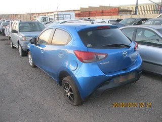 MAZDA 2