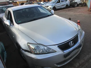 LEXUS IS250
