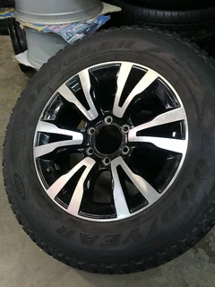 Isuzu XRider 18inch Mag Rim (WITH USED TYRE)