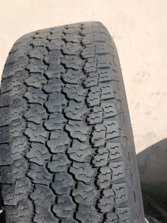 Toyota Hilux GD6 17inch Mag Rims (WITH USED TYRES)