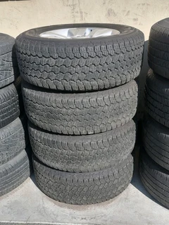 Toyota Hilux GD6 17inch Mag Rims (WITH USED TYRES)