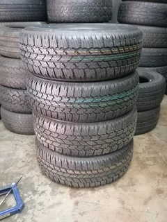 265 65 17 Bridgestone Dueler AT