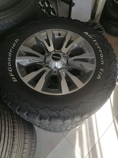 Isuzu XRider 18inch Mag Rims (WITH USED TYRES)