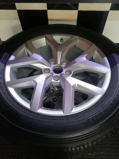 Volkswagen Amarock 19inch Mag Rims (WITH USED TYRES)