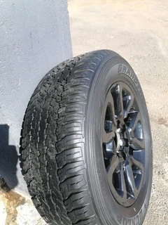 Toyota Hilux RS 18inch Mag Rim (WITH USED TYRE)