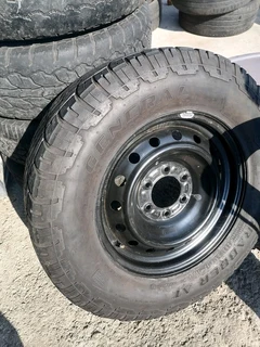 Isuzu 17inch Steel Rim (WITH USED TYRE)