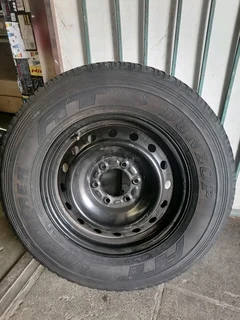 Isuzu 17inch Steel Rim (WITH USED TYRE)
