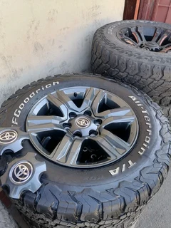 Toyota Hilux 17inch Mag Rims (with Used Tyres)