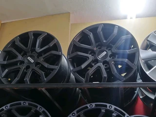 Ford Ranger Raptor Next-gen 17inch Mag Rims (with Wheel Caps)