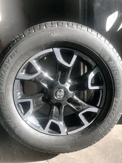Toyota Hilux Legend 50 Mag Rim (WITH USED TYRE)