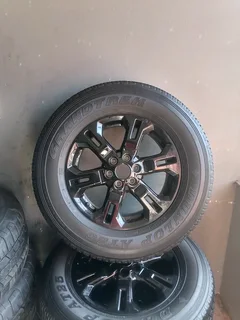 Nissan Navara D23 Mag Rims (with Used Tyres)