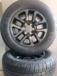 Toyota Legend RS Mag Rims (With Used Tyres)