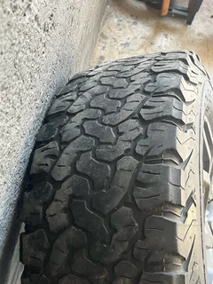 Ford Ranger Raptor  17” Mag Rim (With Used Tyre)