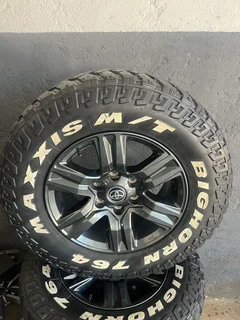 Toyota Hilux 17” Mag Rims (With Used Tyres)