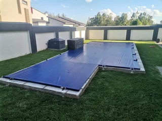 Swimming Pool Cover Warehouse &amp; Installers (Training Provided)