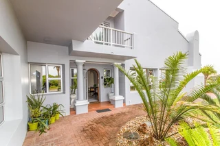 House in Santareme To Rent