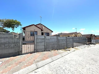 House in Ilitha Park For Sale