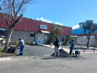 HOT PREMIX TAR SURFACES &amp; PAVING CONTRACTORS- SLURRY SEAL.