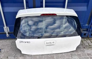 Kia picanto tailgate complete with glass and inner panel