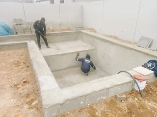Build in and fiberglass pools installation