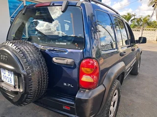 2004 Jeep Cherokee Sport