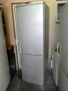 Cash payment for broken fridges and freezers