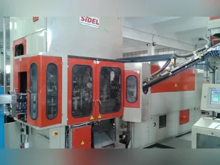 Blow Molding Machine is for Sale