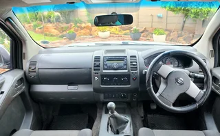 NISSAN NAVARA  4X4 2.5 DCI KING CAB IN (EXCELLENT CONDITION) VERY RELIABLE BAKKIE