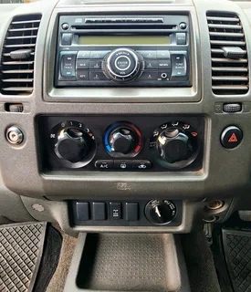 NISSAN NAVARA  4X4 2.5 DCI KING CAB IN (EXCELLENT CONDITION) VERY RELIABLE BAKKIE