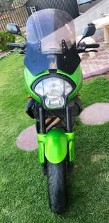 KAWASAKI KLE 650 CC VERSYS (MAGNIFICENT CONDITION)