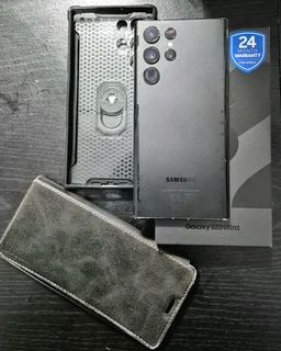 SAMSUNG S22 ULTRA IN (MAGNIFICENT CONDITION)
