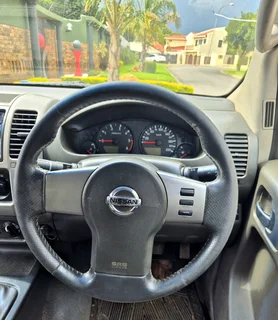 NISSAN NAVARA 4X4 DOUBLE CAB 2.5 DCI IN (AMAZING CONDITION)  POWERFUL BAKKIE