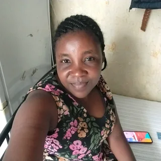 Malawian lady looking for staying or out job