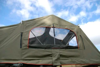 ⛺ Howling Moon Deluxe Rooftop Tent 1.4m – R7,000 (neg.)