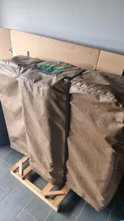 ⛺ Howling Moon Deluxe Rooftop Tent 1.4m – R7,000 (neg.)