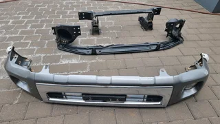 Toyota Land Cruiser 76 Front Bumper (OEM) – R3,500 neg.