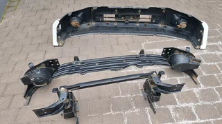Toyota Land Cruiser 76 Front Bumper (OEM) – R3,500 neg.