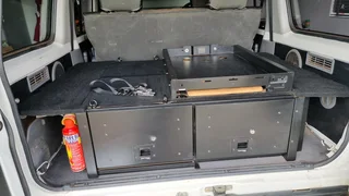 Front Runner Drawer System &amp; Fridge Slide – Toyota Land Cruiser 76 / 70 Series